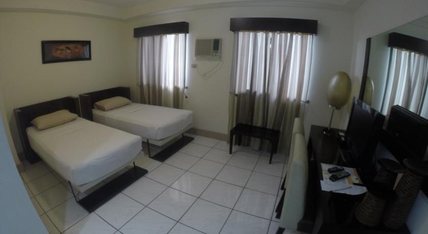 Urban Inn Iloilo Экстерьер фото