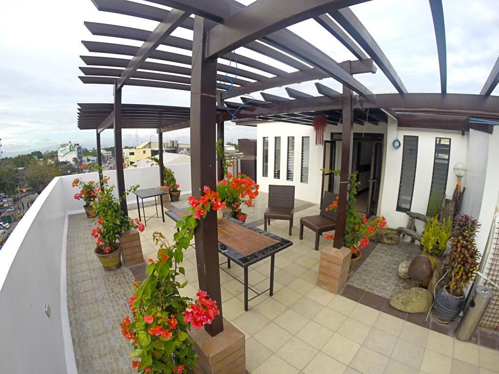 Urban Inn Iloilo Экстерьер фото