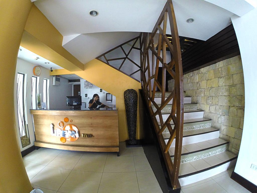 Urban Inn Iloilo Экстерьер фото